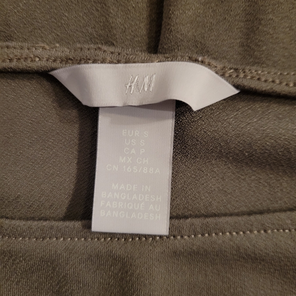 H&M Boat Neck Style Dress Shirt, Womens Size Small - Picture 3 of 5